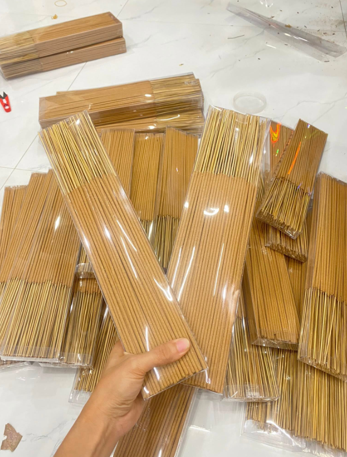 Cách thử nhang trầm hương 2
